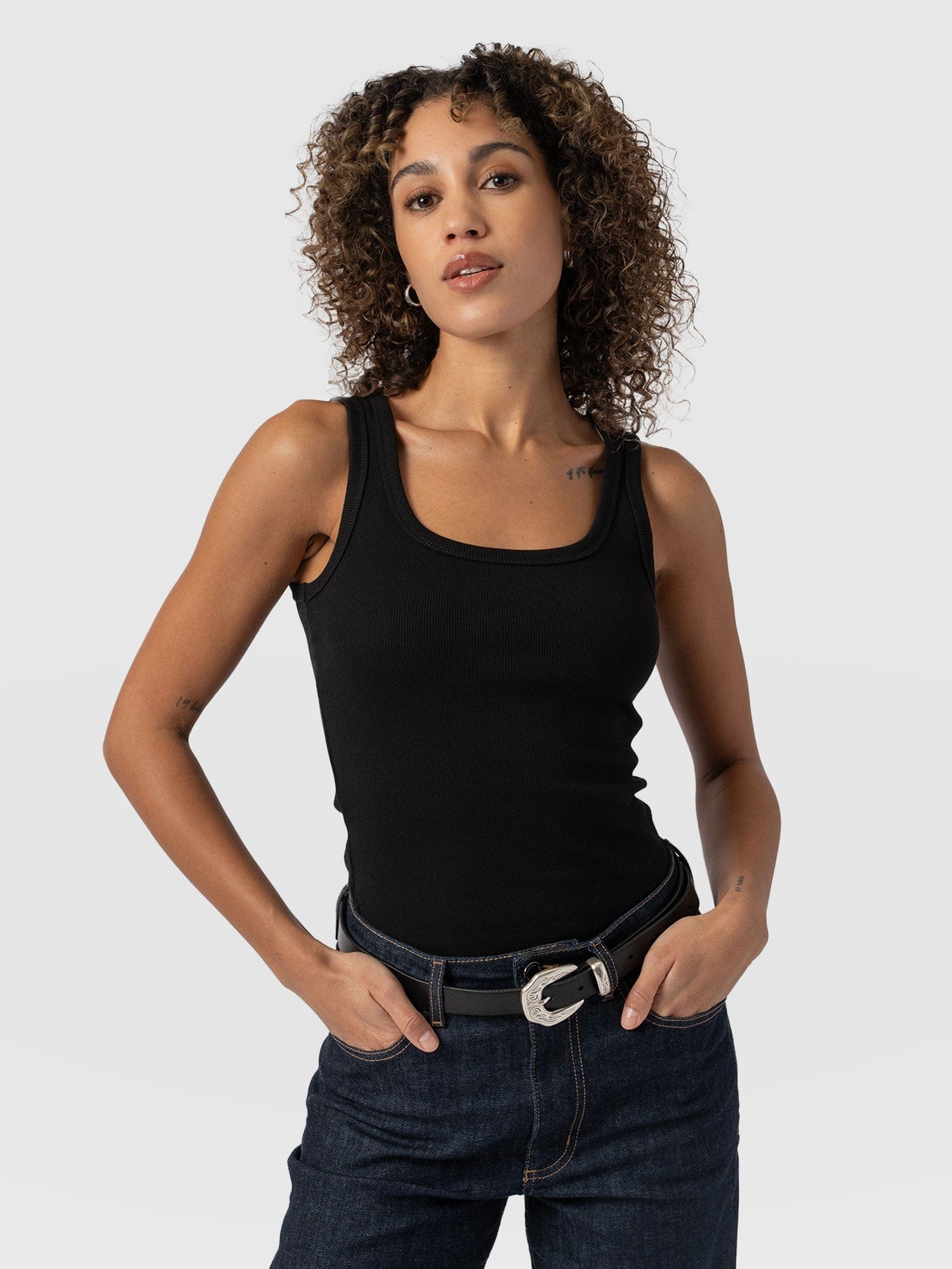 Asher Scoop Neck Vest - Black - Image 2