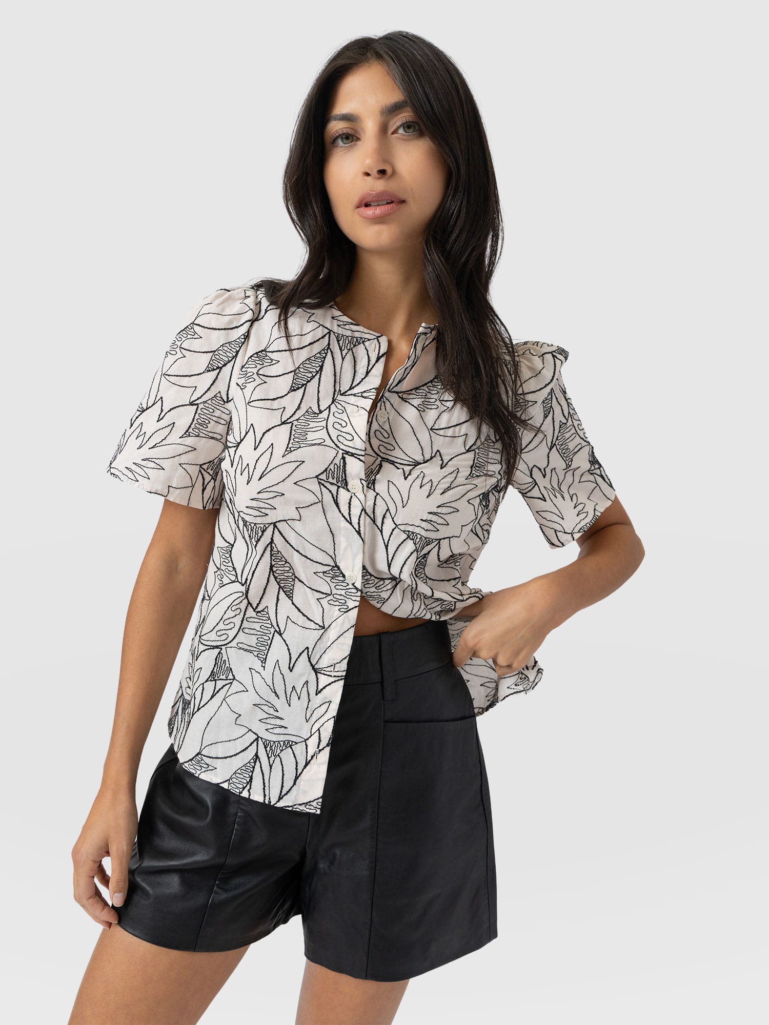 Tabitha Short Sleeve Blouse - Cream Embroidered